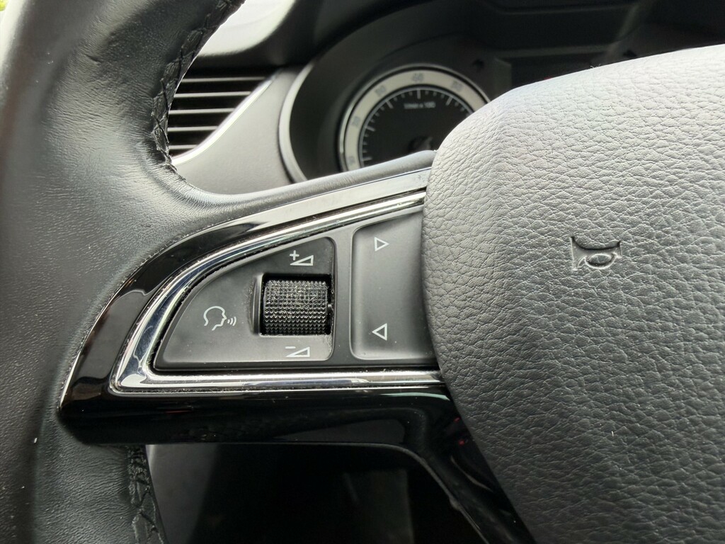 Skoda Octavia Vrs Hatch 2017 2.0Tdi Vrs 184Ps 4X4 Dsg Silver #15