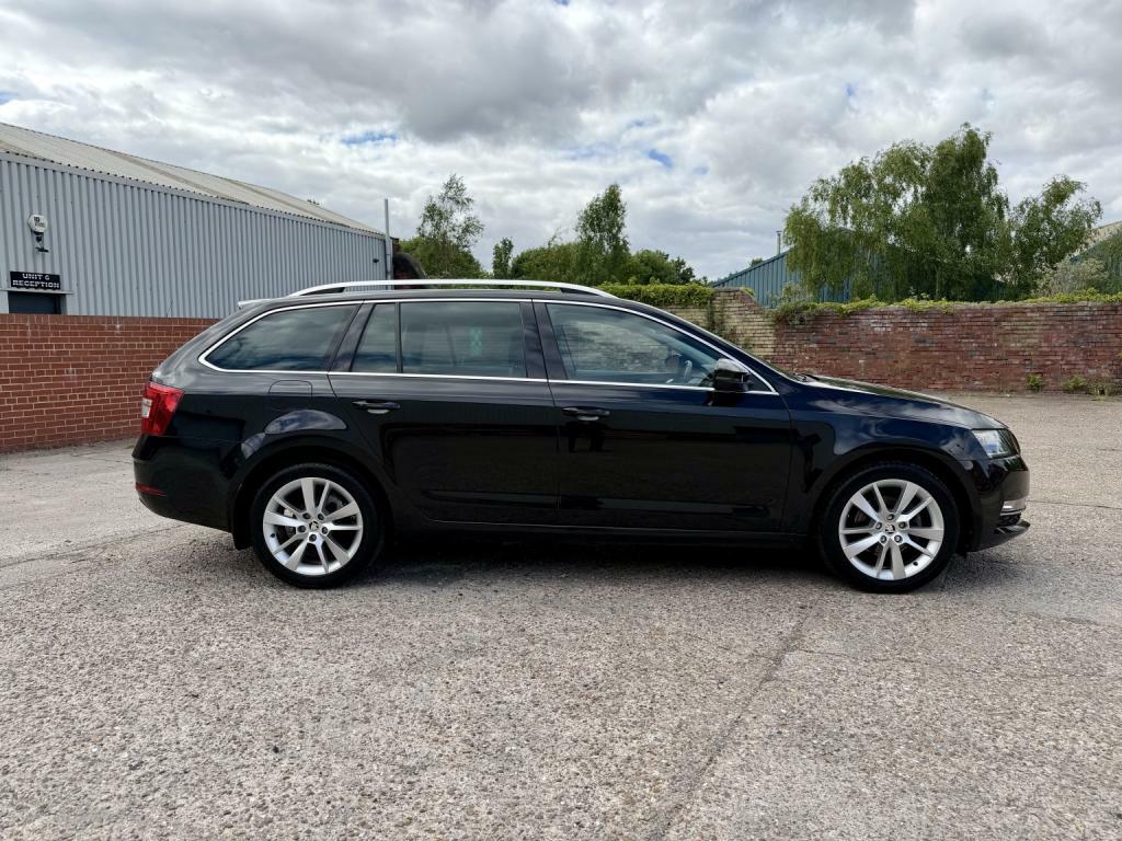 Skoda Octavia Vrs Hatch 2017 2.0Tdi Vrs 184Ps 4X4 Dsg Silver #43