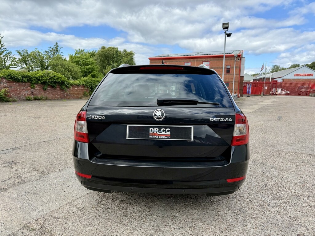 Skoda Octavia Vrs Hatch 2017 2.0Tdi Vrs 184Ps 4X4 Dsg Silver #7