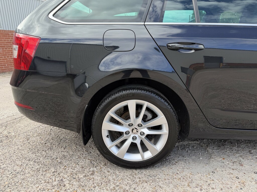 Skoda Octavia Vrs Hatch 2017 2.0Tdi Vrs 184Ps 4X4 Dsg Silver #39