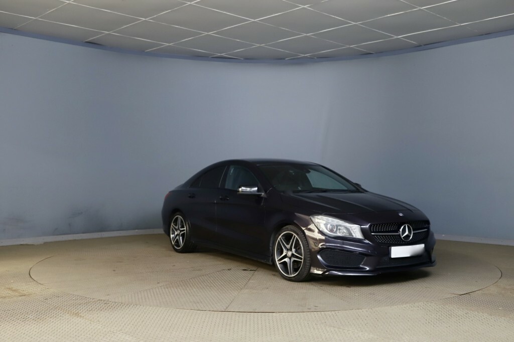 Mercedes-Benz CLA Class Saloon 2.1 Red #10