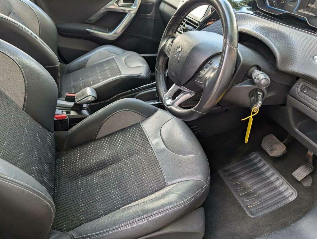 Peugeot 2008 1.2 Puretech 82 Active Grey #23