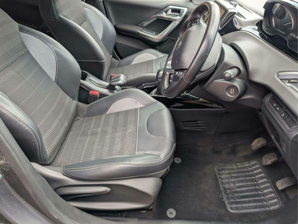 Peugeot 2008 1.6 Bluehdi 100 Active - Suv 5 Seats White #7