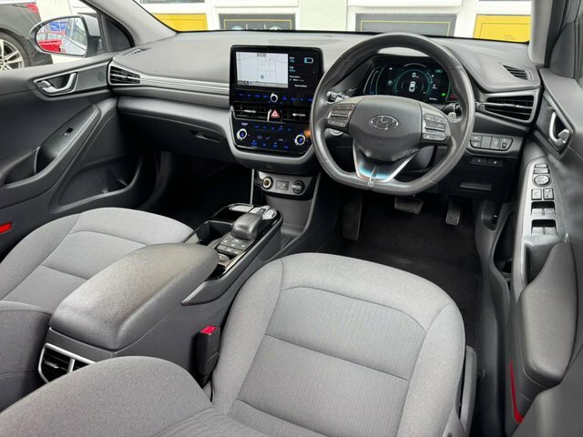 Hyundai Ioniq 38.3Kwh Premium Hatchback 136 P Silver #6