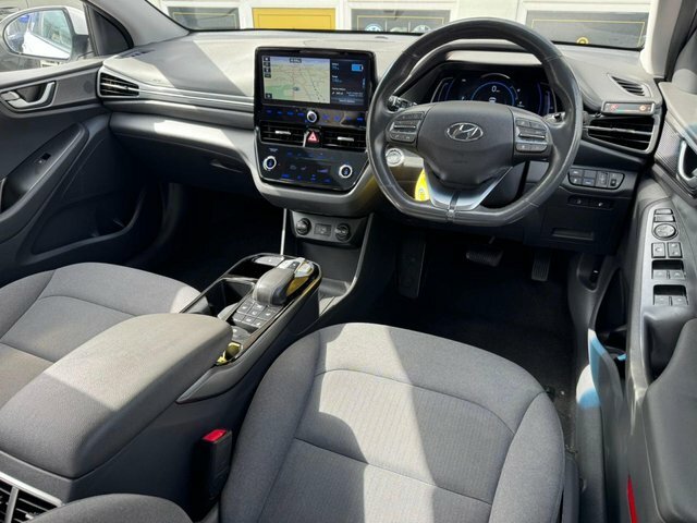 Hyundai Ioniq 38.3Kwh Premium Hatchback 136 P White #5