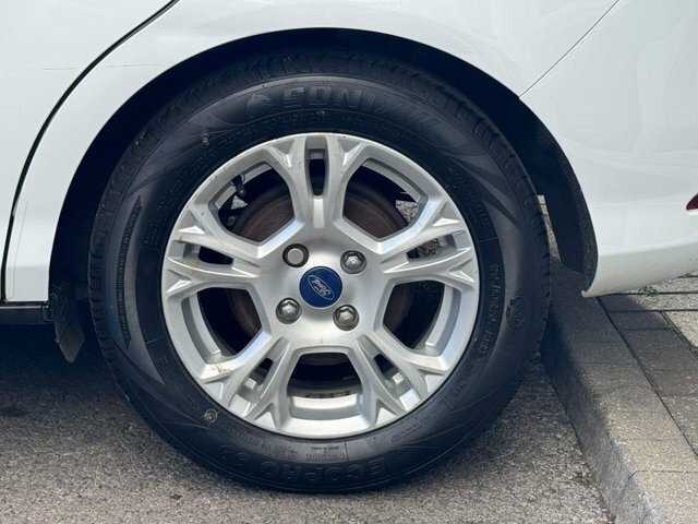 Ford B-Max Zetec Black #45