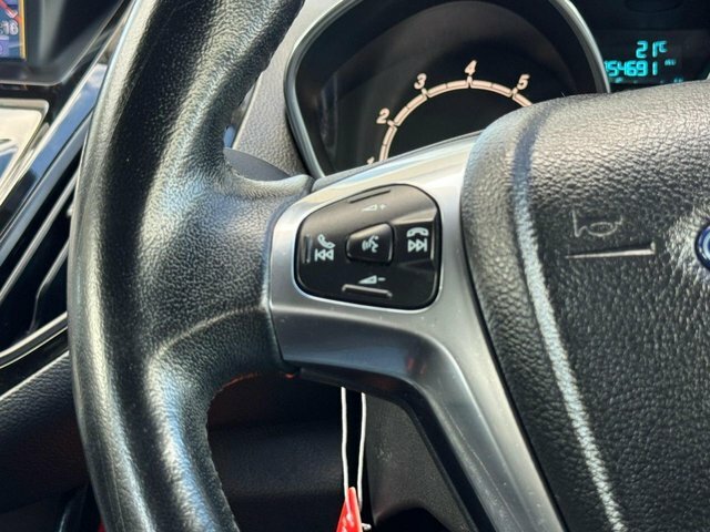 Ford B-Max Zetec Black #28