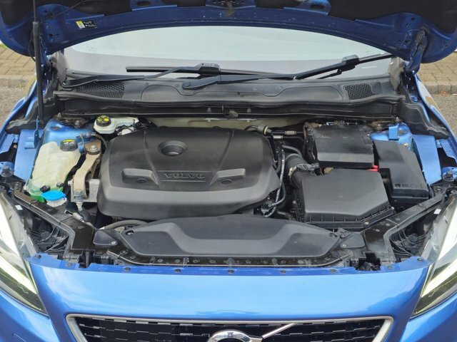 Volvo V40 Es Red #58