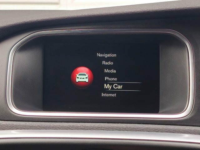 Volvo V40 Es Red #24