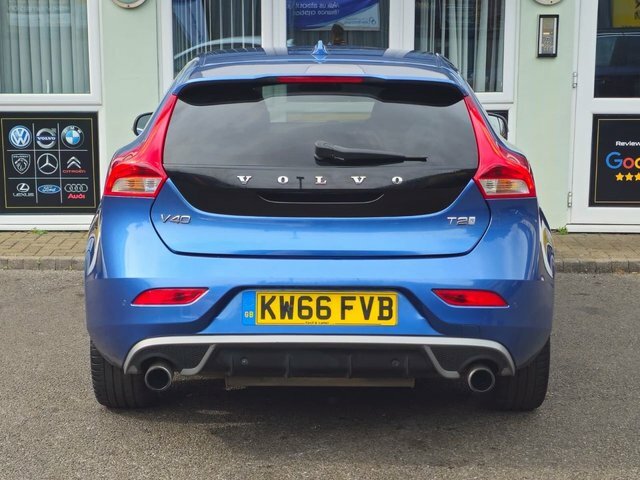 Volvo V40 Es Red #18