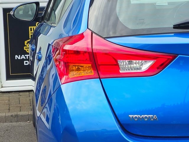 Toyota Auris Hatchback Black #59