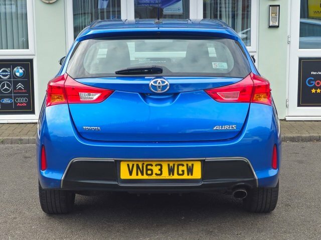Toyota Auris Hatchback Black #24