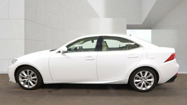 Lexus IS 2.5 300H Executive Edition Saloon Hybri White #3