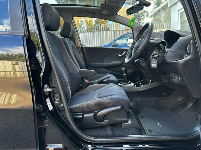 Honda Jazz 1.4 I-vtec Si - 2015 15 White #11