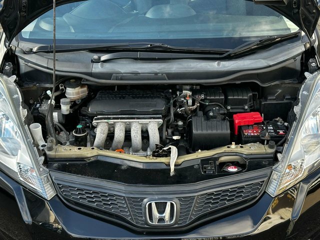 Honda Jazz 1.4 I-vtec Si - 2015 15 White #63