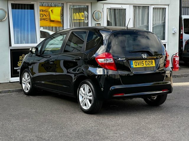 Honda Jazz 1.4 I-vtec Si - 2015 15 White #28