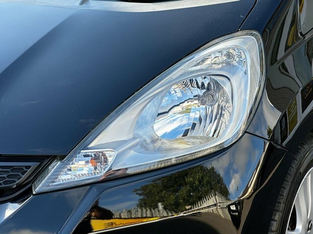 Honda Jazz 1.4 I-vtec Si - 2015 15 White #64
