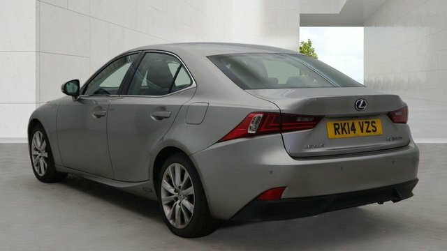 Lexus IS 300H F-sport Cvt Black #9