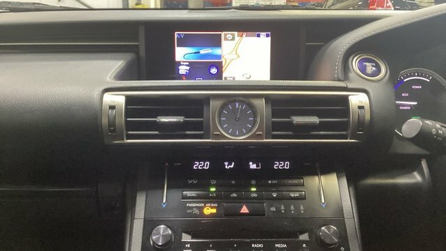 Lexus IS 300H F-sport Cvt Black #8