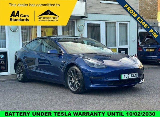 Tesla Model 3 Dual Motor Long Range Saloon 4 Blue