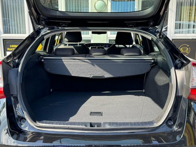 Toyota Prius+ 1.8L Excel Brown #76