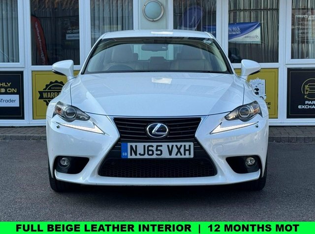 Lexus IS 2.5 300H Executive Edition Saloon Hybri White #2
