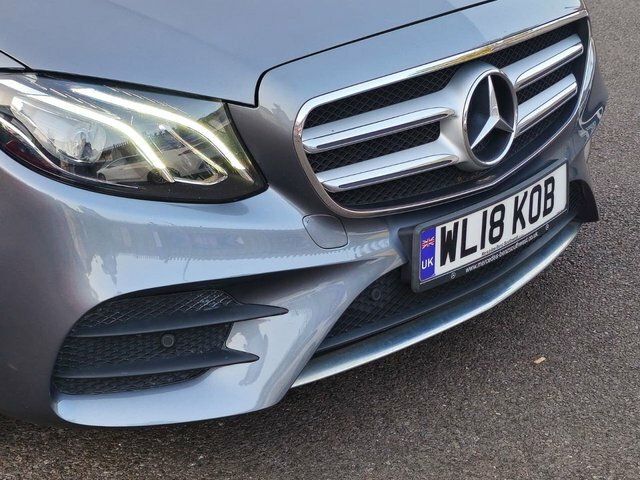 Mercedes-Benz E Class E 220 D Se White #69