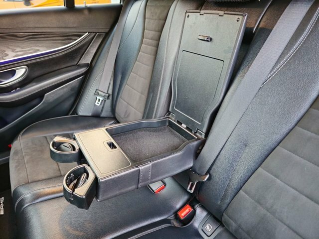Mercedes-Benz E Class E 220 D Se White #54