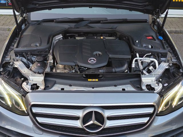 Mercedes-Benz E Class E 220 D Se White #66