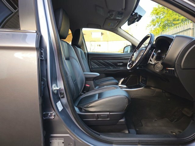 Mitsubishi Outlander 2.0 Phev 5H 200 Bhp Black #14