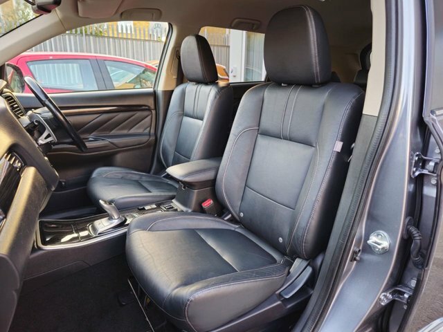 Mitsubishi Outlander 2.0 Phev 5H 200 Bhp Black #18