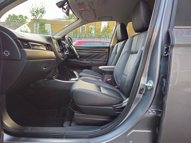 Mitsubishi Outlander 2.0 Phev 5H 200 Bhp Black #20