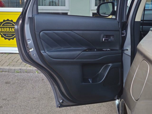 Mitsubishi Outlander 2.0 Phev 5H 200 Bhp Black #60