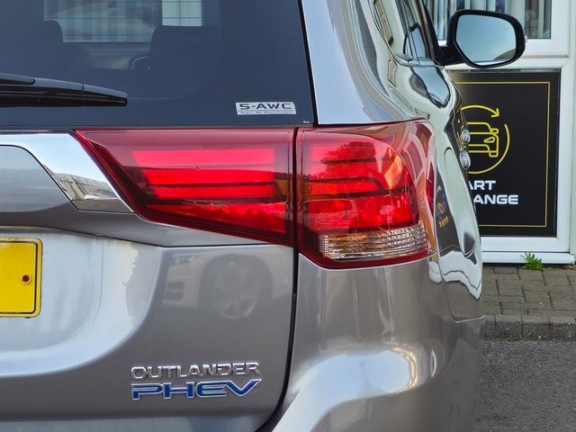 Mitsubishi Outlander 2.0 Phev 5H 200 Bhp Black #68