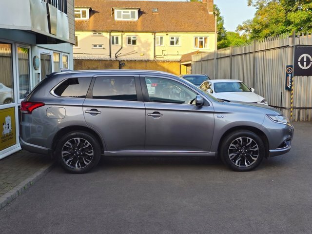 Mitsubishi Outlander 2.0 Phev 5H 200 Bhp Black #9