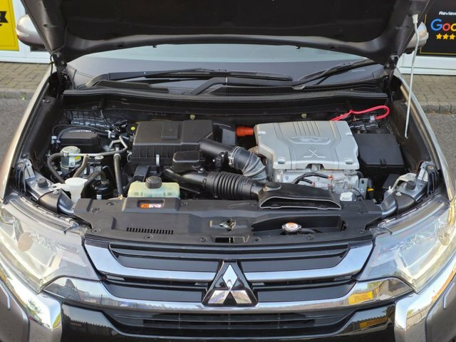 Mitsubishi Outlander 2.0 Phev 5H 200 Bhp Black #63