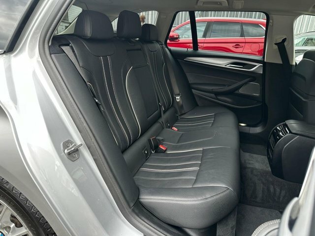 BMW 5 Series 2.0 520D Mht M Sport Touring White #58