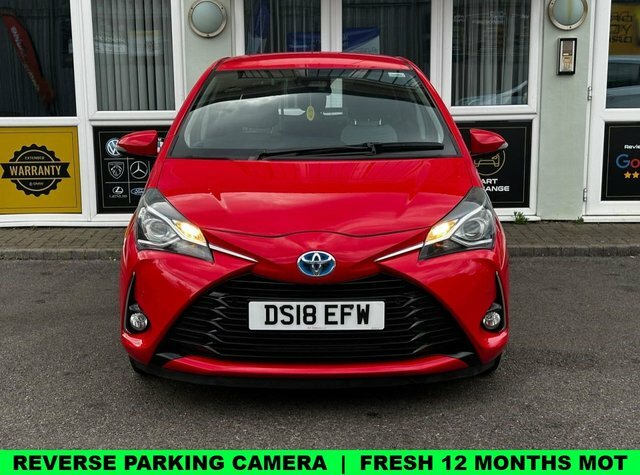 Toyota Yaris 1.5 Vvt-h Icon Tech Hatchback Hybrid E- Red #2