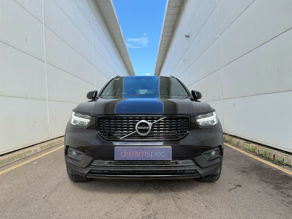Volvo XC40 1.5H T5 Recharge 10.7Kwh Ultimate Dark Suv Pet SH71LSU Black #2
