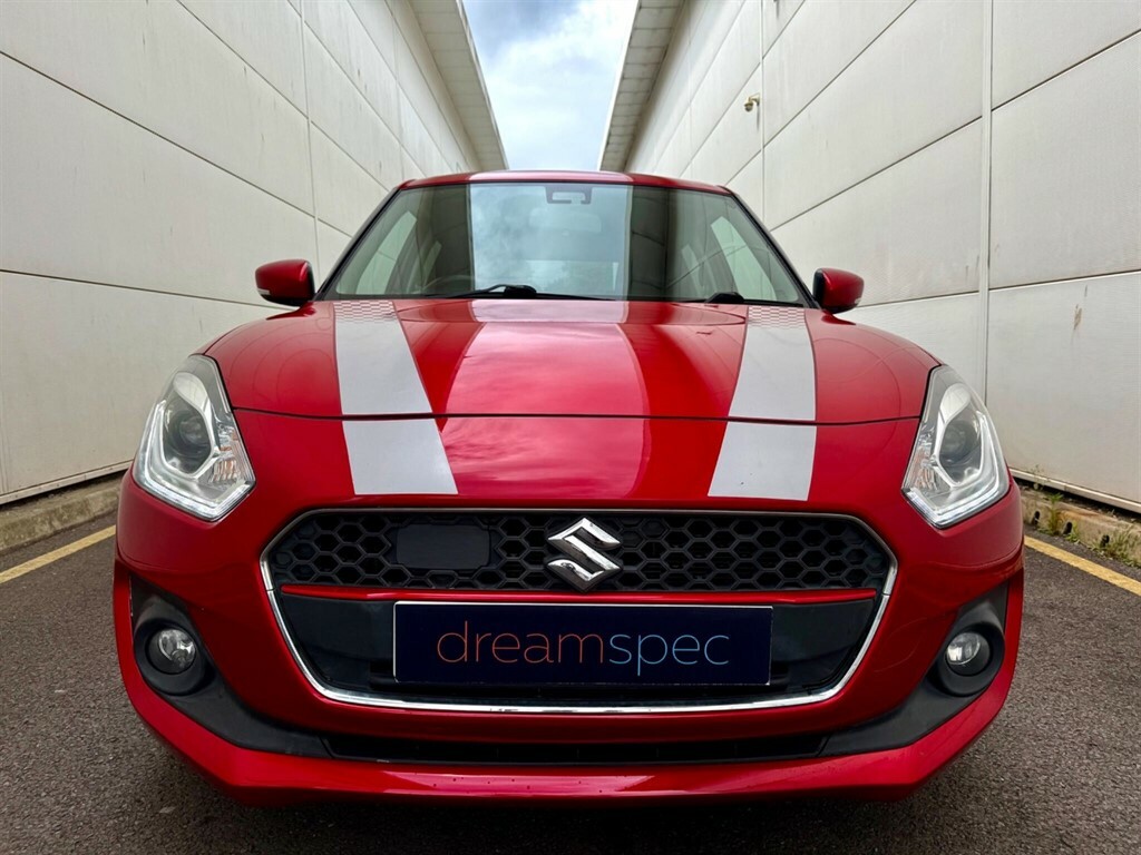 Suzuki Swift Hatchback Red #2