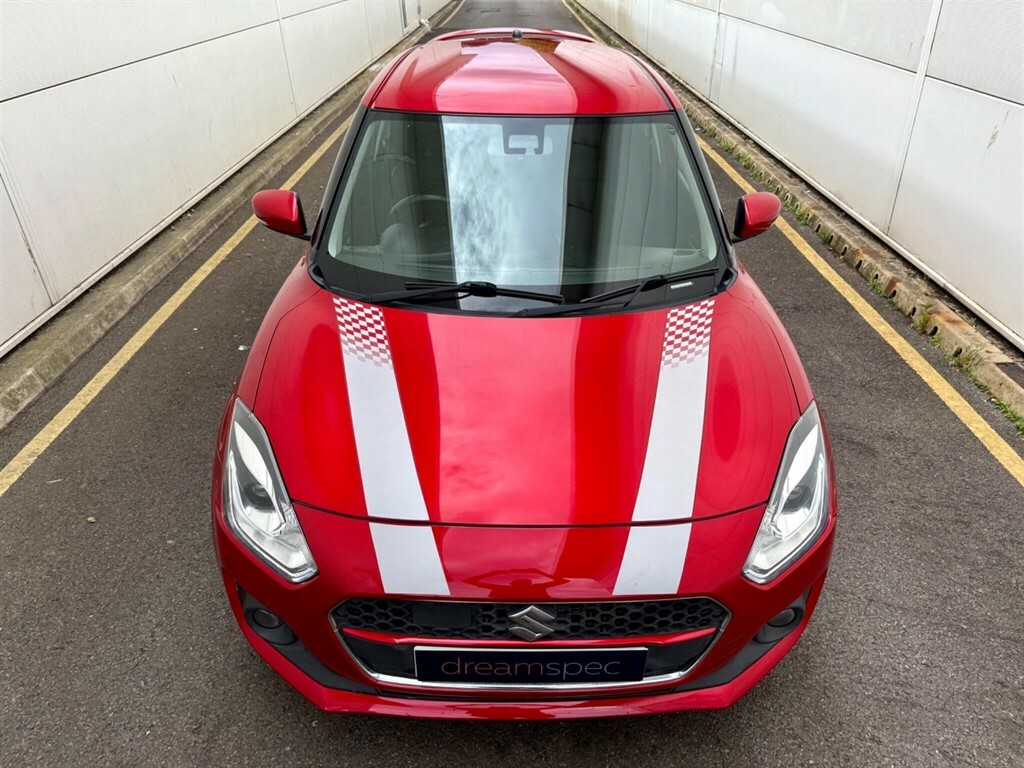 Suzuki Swift Hatchback Red #4