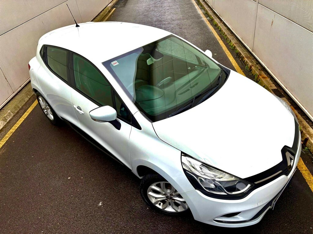 Renault Clio 1.2 16V Dynamique Nav Hatchback White #3