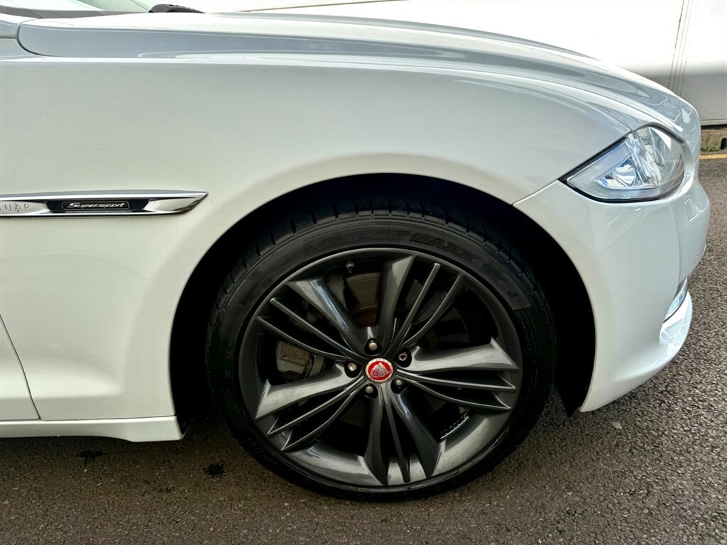 Jaguar XJ 3.0D V6 Premium Luxury Grey #19
