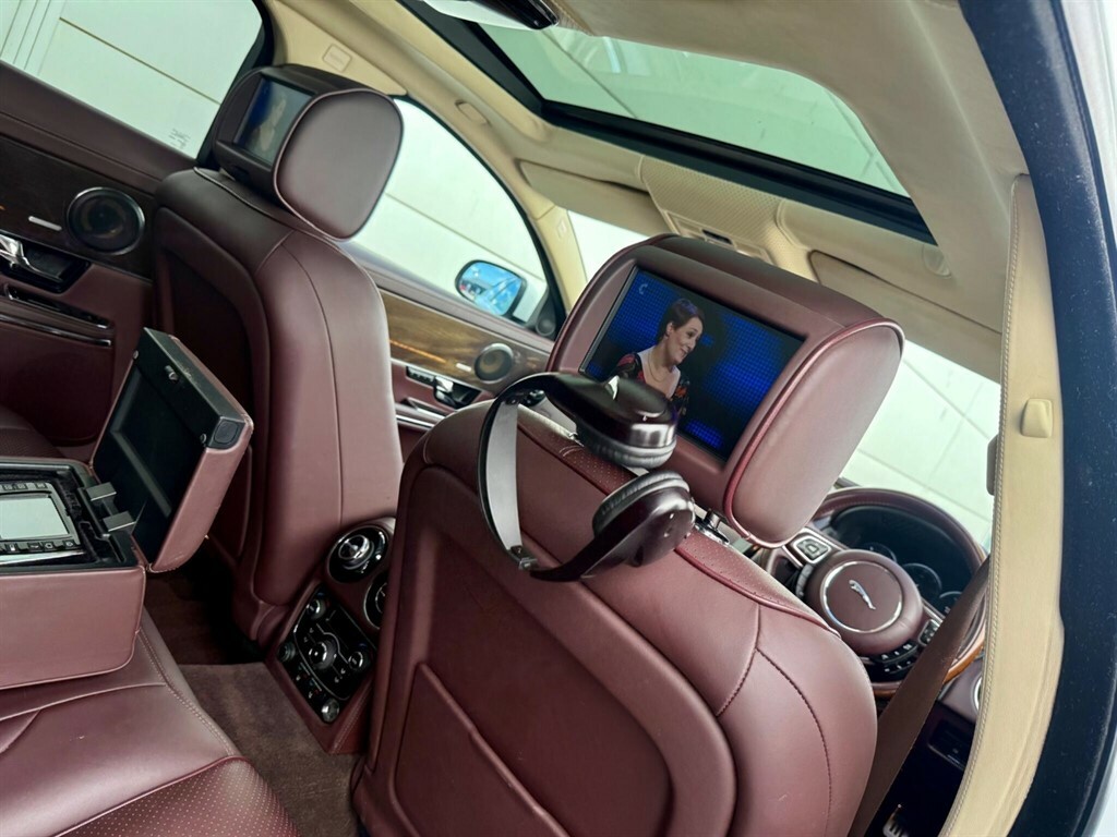 Jaguar XJ 3.0D V6 Premium Luxury Grey #27