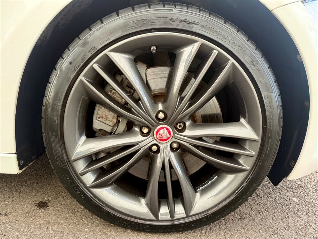 Jaguar XJ 3.0D V6 Premium Luxury Grey #18