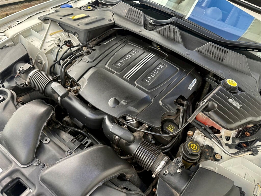Jaguar XJ 3.0D V6 Premium Luxury Grey #44