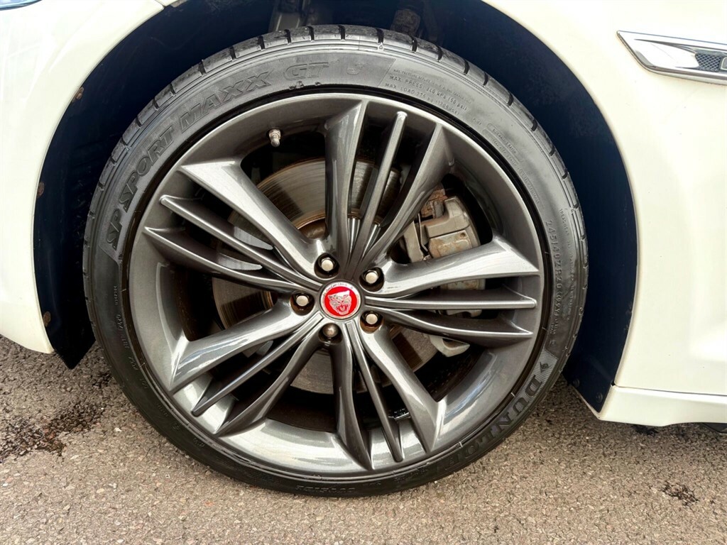 Jaguar XJ 3.0D V6 Premium Luxury Grey #17