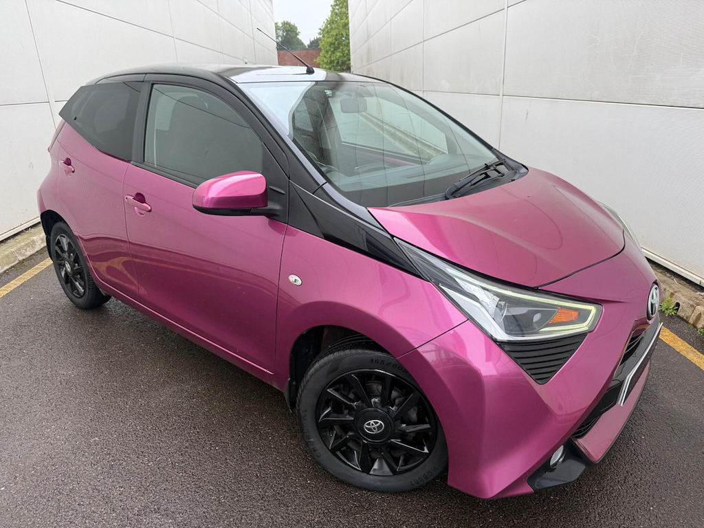 Toyota Aygo 1.0 Vvt-i X-cite Hatchback Euro YB68KNW Purple #3