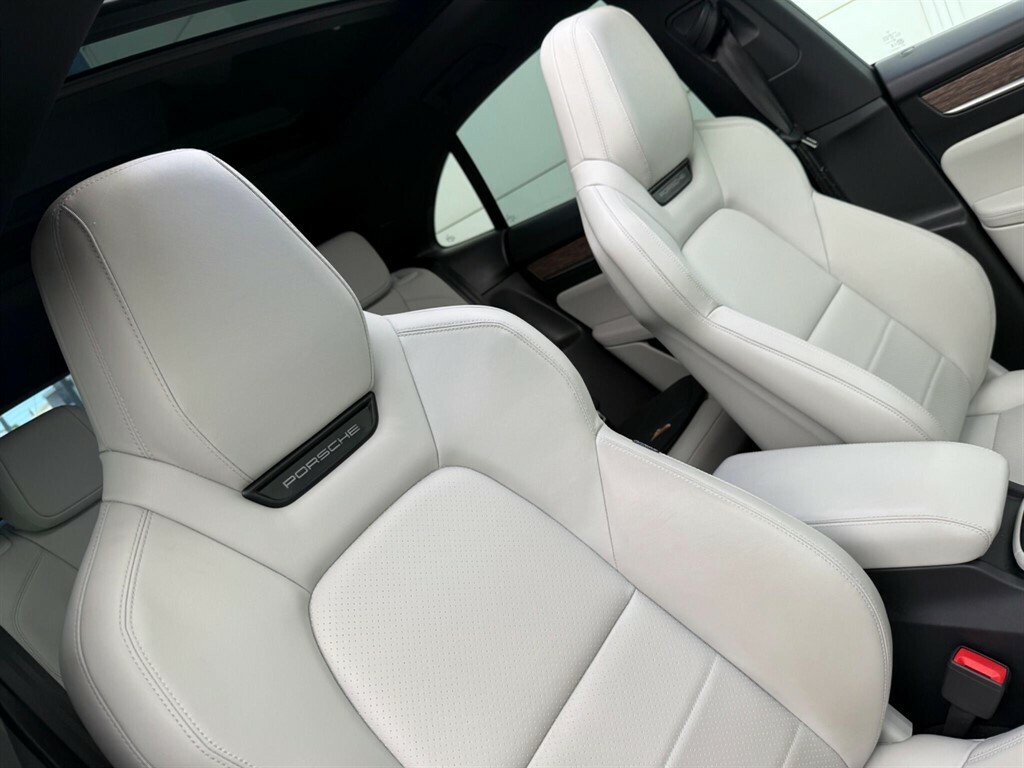 Porsche Macan 380Kw 4S 100Kwh Grey #36