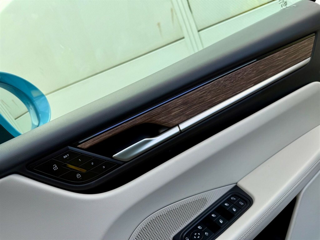 Porsche Macan 380Kw 4S 100Kwh Grey #43